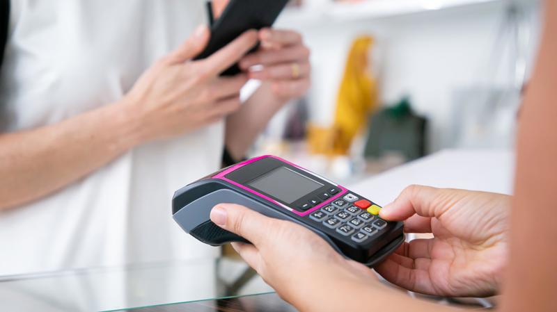 Medida moderniza o PAT, amplia concorrência e reforça o poder de compra do trabalhador.