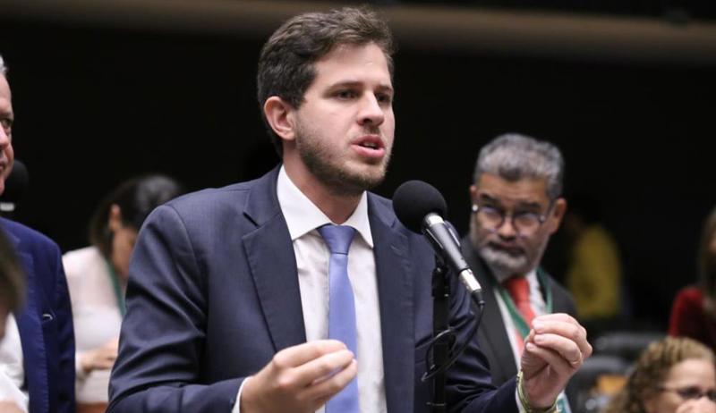 O projeto é relatado pelo deputado Pedro Campos.