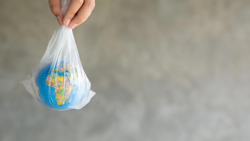 Banimentos amplos geram insegurança jurídica e riscos sociais sem ganhos ambientais.