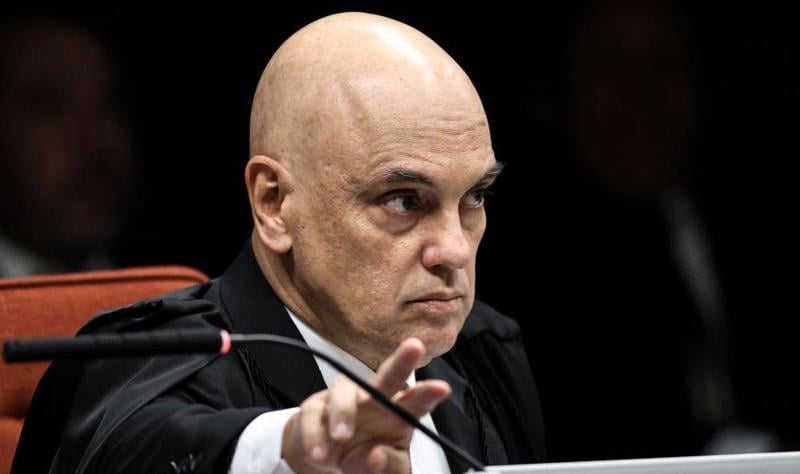 Alexandre de Moraes afirmou que recurso da defesa de Bolsonaro foi de caráter 