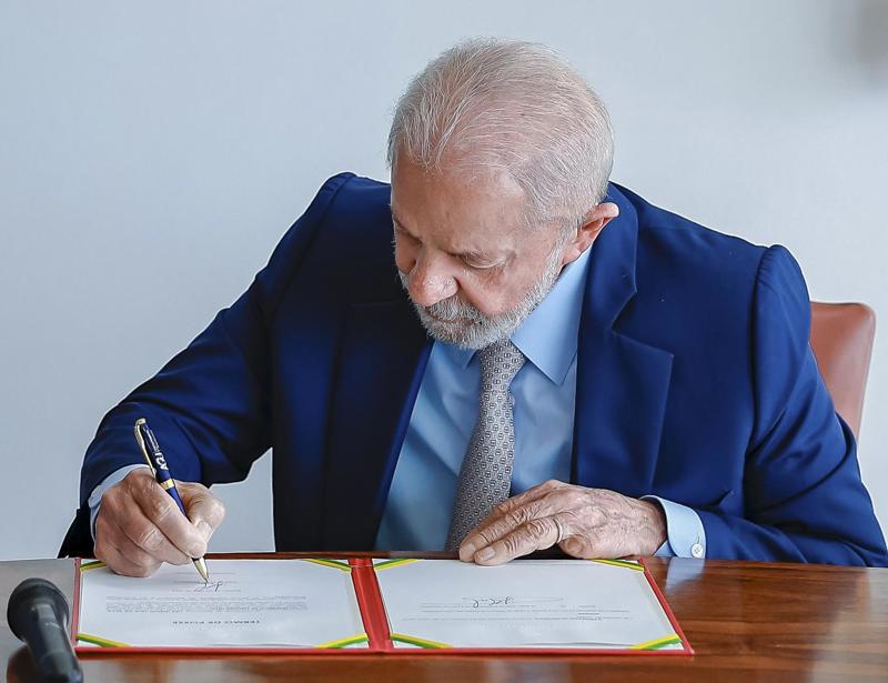 Governo alega incompatibilidade das parcelas de 2027 e 2028 com a Lei de Responsabilidade Fiscal.