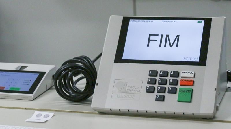 Disputa eleitoral acontece sob risco de avanço autoritário, desinformação, tutela externa e uso político da violência e da segurança pública.