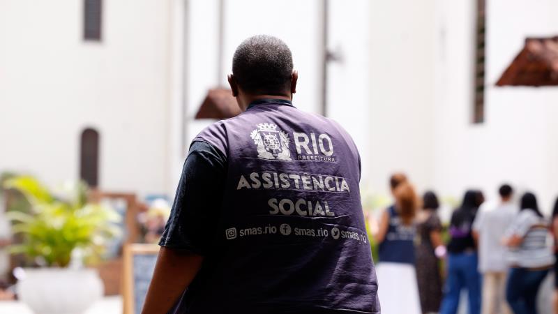 O impacto estimado do reajuste nas despesas públicas é cerca de R$ 883,6 milhões.