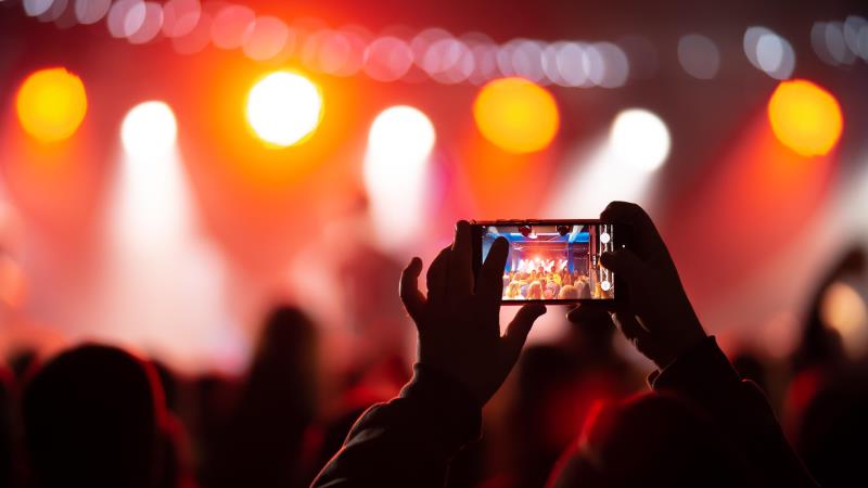 Medida cria cadastro nacional para orientar cachês, aumentar a transparência e reduzir suspeitas de sobrepreço.