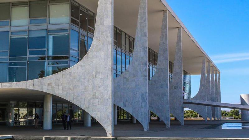 Presidente Lula trocou seis ministros entre 2023 e 2024, a maioria para acomodar novos partidos.