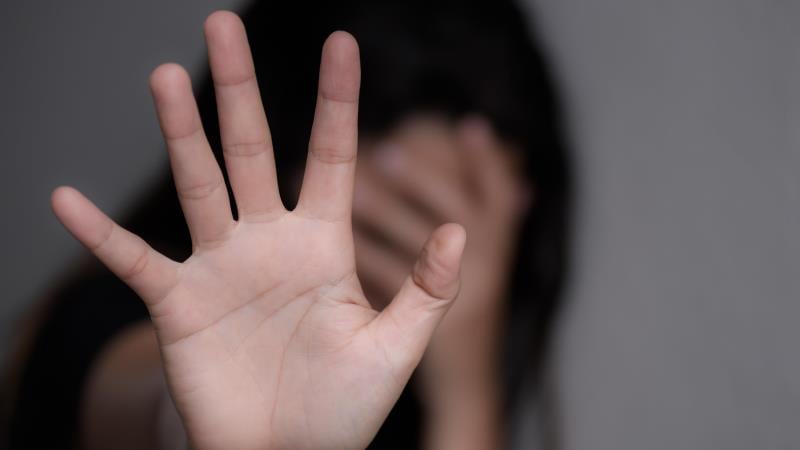 Casos recentes mostram que a violência contra mulheres segue impune demais e exige resposta firme do Estado e da sociedade.