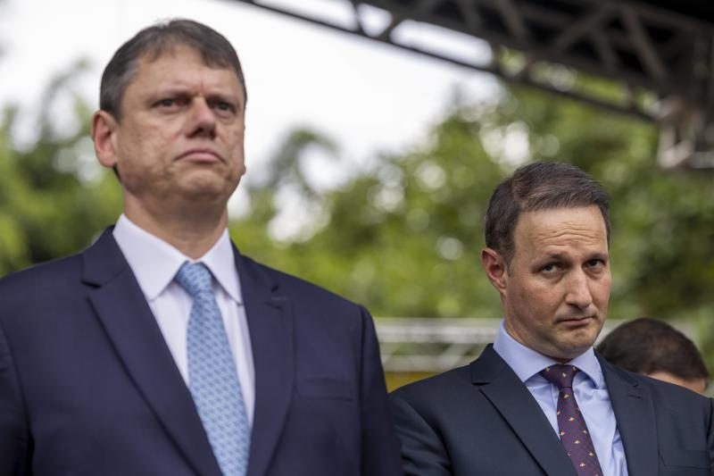 PP quer apoio mais explícito de Tarcísio à candidatura de Guilherme Derrite, seu ex-secretário de Segurança Pública, ao Senado.