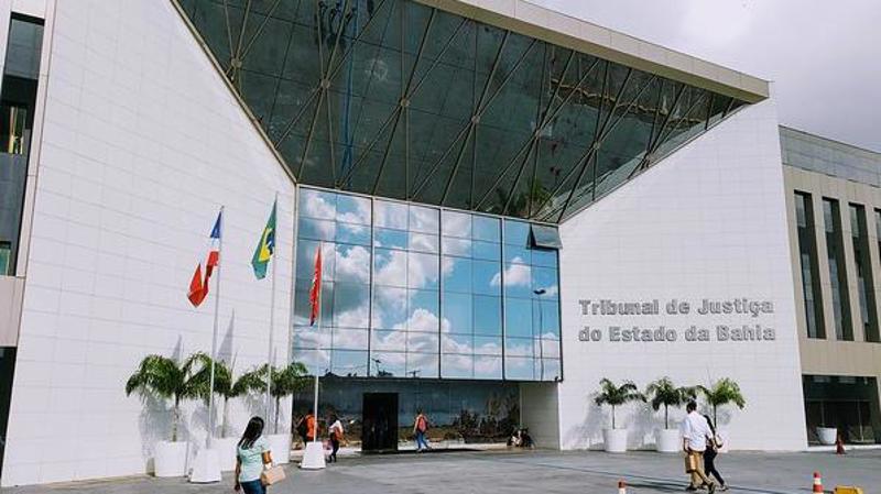 Castro chamou a proposta da deputada de 