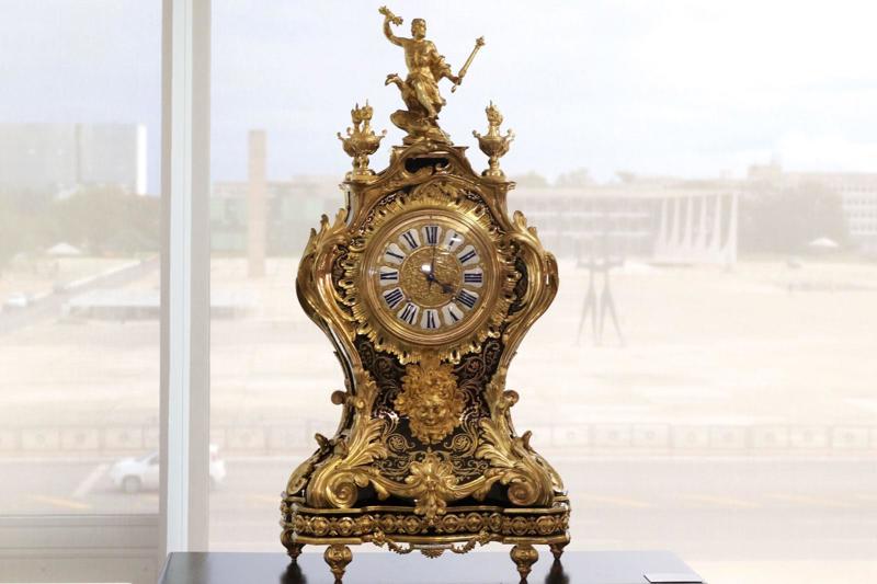 Relógio histórico do Planalto foi restaurado e devolvido ao acervo em 2025. 