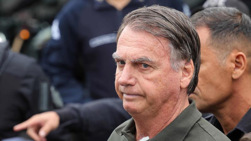 Nova sala de Estado de Bolsonaro terá aparelhos de fisioterapia e espaço externo.