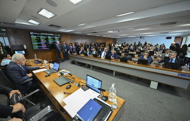 Senado avalia incluir na pauta da CCJ propostas de grande impacto jurídico e social. 