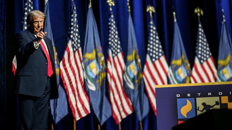 O trumpismo exporta força bruta enquanto o Brasil tenta evitar repetir a crise que engoliu os democratas nos EUA.