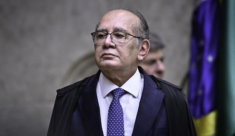 Decano do STF negou habeas corpus por questões processuais e de competência. 