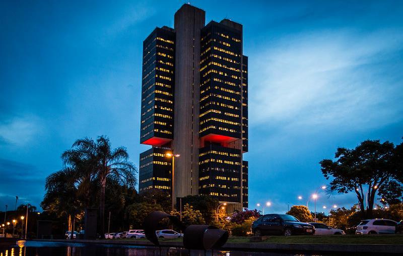Sede do Banco Central em Brasília: especialistas do mercado financeiro preveem inflação menor para 2026.