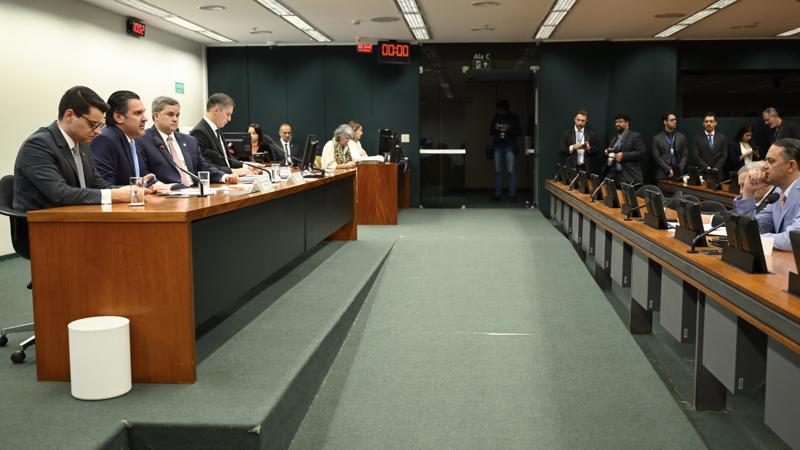 Antes, proposta apenas reduzia prazo para protesto de dívidas trabalhistas. 