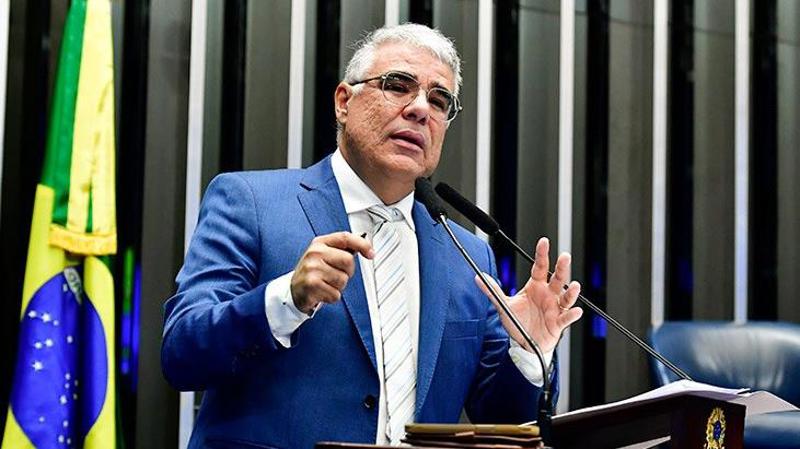 Eduardo Girão encabeça movimento no Senado para instalação de CPI do Banco Master.
