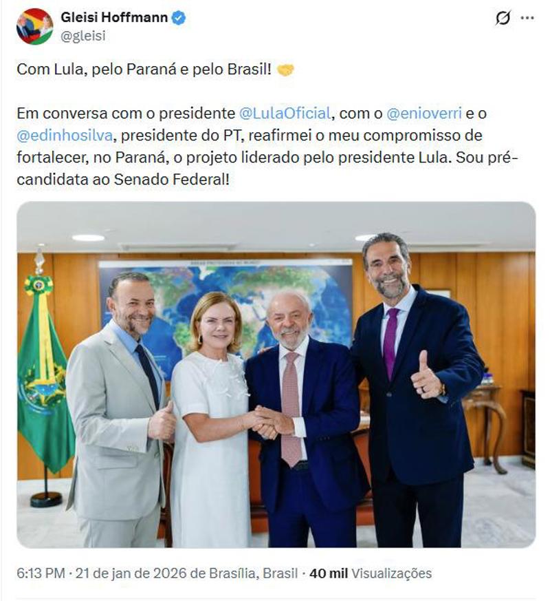 Gleisi Hoffmann anunciou a decisão após conversa com Lula e a direção nacional do PT. 