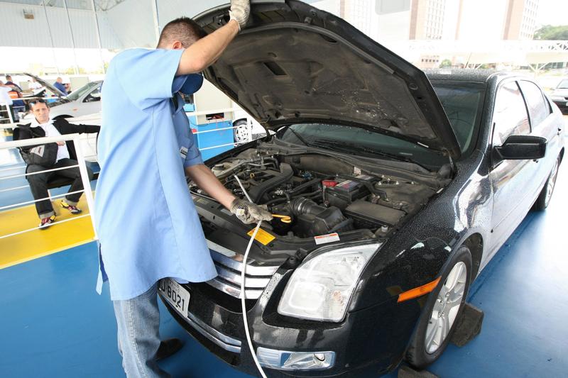 Versão aprovada por comissão torna obrigatória inspeção para veículos com mais de cinco anos.