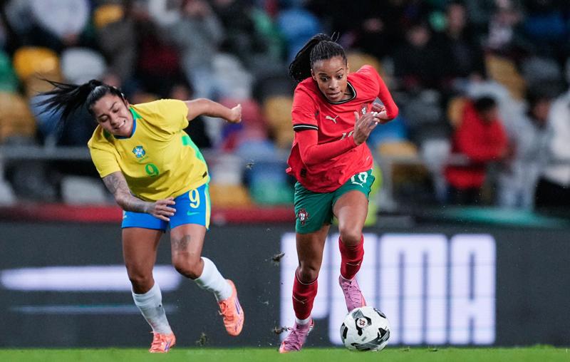 Amistoso internacional feminino entre Portugal e Brasil no Estadio Municipal de Aveiro em 2 de dezembro de 2025.