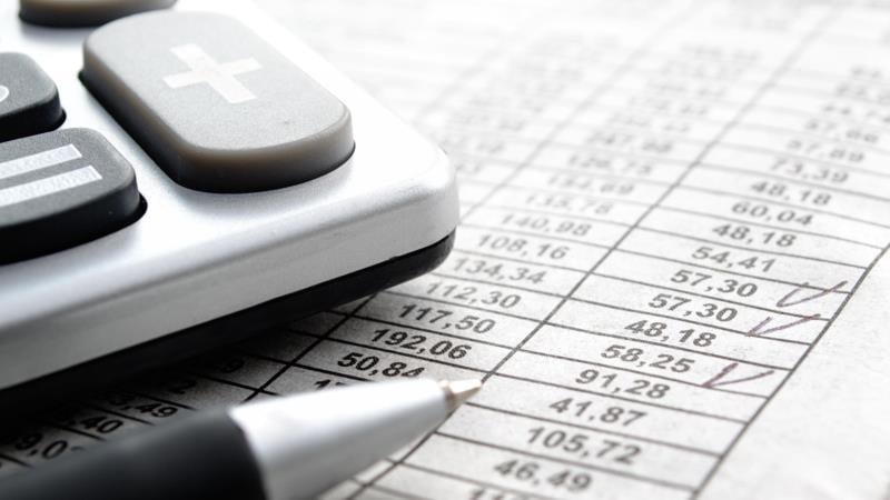 As vedações acionadas pelo déficit de 2025 revelam os limites do novo regime fiscal e os custos institucionais do excesso de fiscalismo.