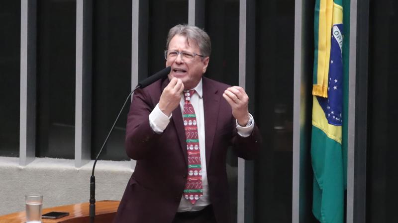 MPF afirmou que fala do deputado ultrapassou limites e incentivou agressões contra estudantes.