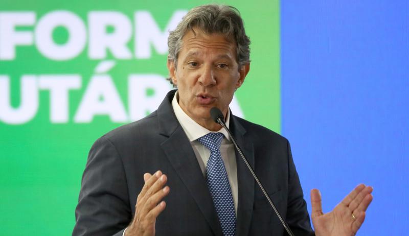 Haddad também defendeu a condução do presidente do Banco Central no caso Master.