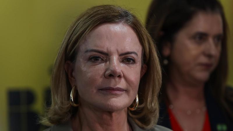 Gleisi Hoffmann afirma que a escolha do repasse à Acadêmicos de Niterói partiu da Liesa, e não do governo.