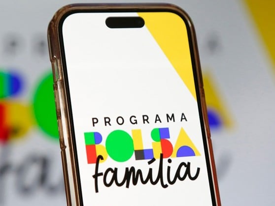 Juntos, São Paulo e Bahia contabilizam 4,9 milhões de famílias no Bolsa Família.