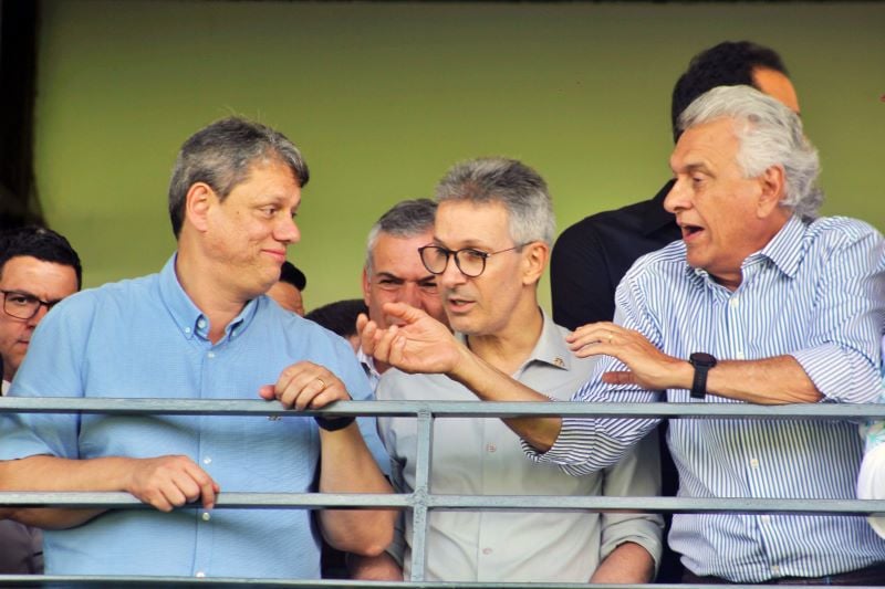 Os governadores Tarcísio de Freitas (SP), Romeu Zema (MG) e Ronaldo Caiado (GO), três nomes da direita cotados para tentar a presidência em 2026