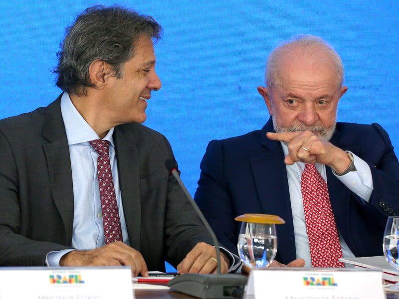 Proposta discutida entre Haddad e Lula deve ser enviada ao Congresso na terça-feira