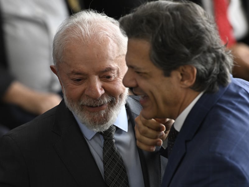 Lula e Haddad acertaram ajustes finais do texto nessa segunda-feira