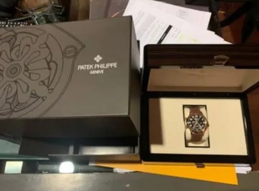 Imagem de um Patek Philippe encontrada no computador de Mauro Cid pela PF