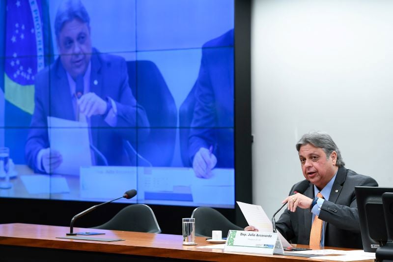 O presidente da Comissão Mista de Orçamento, deputado Júlio Arcoverde (PP-PI)