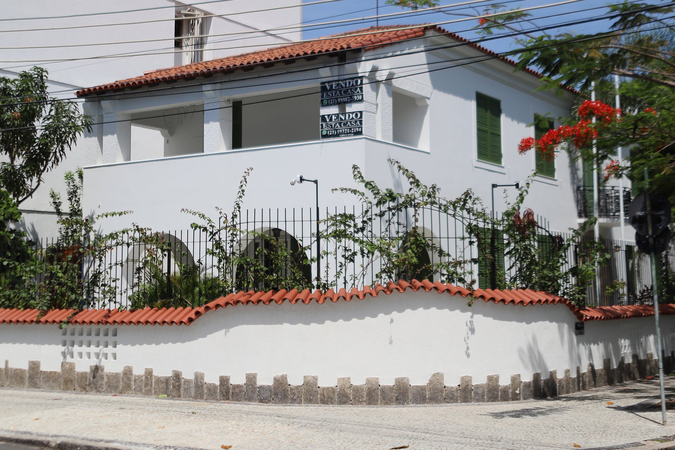 Imóvel na área nobre da cidade está à venda por R$ 14 milhões.