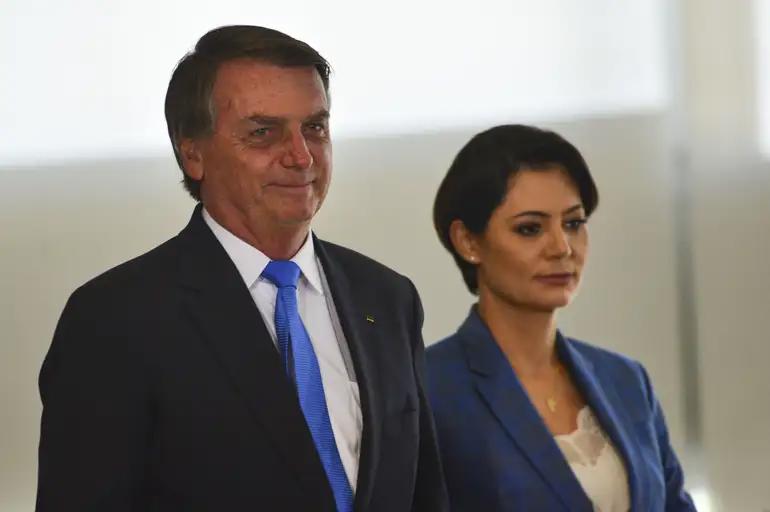 Filho e esposa do ex-presidente não tem contato há anos