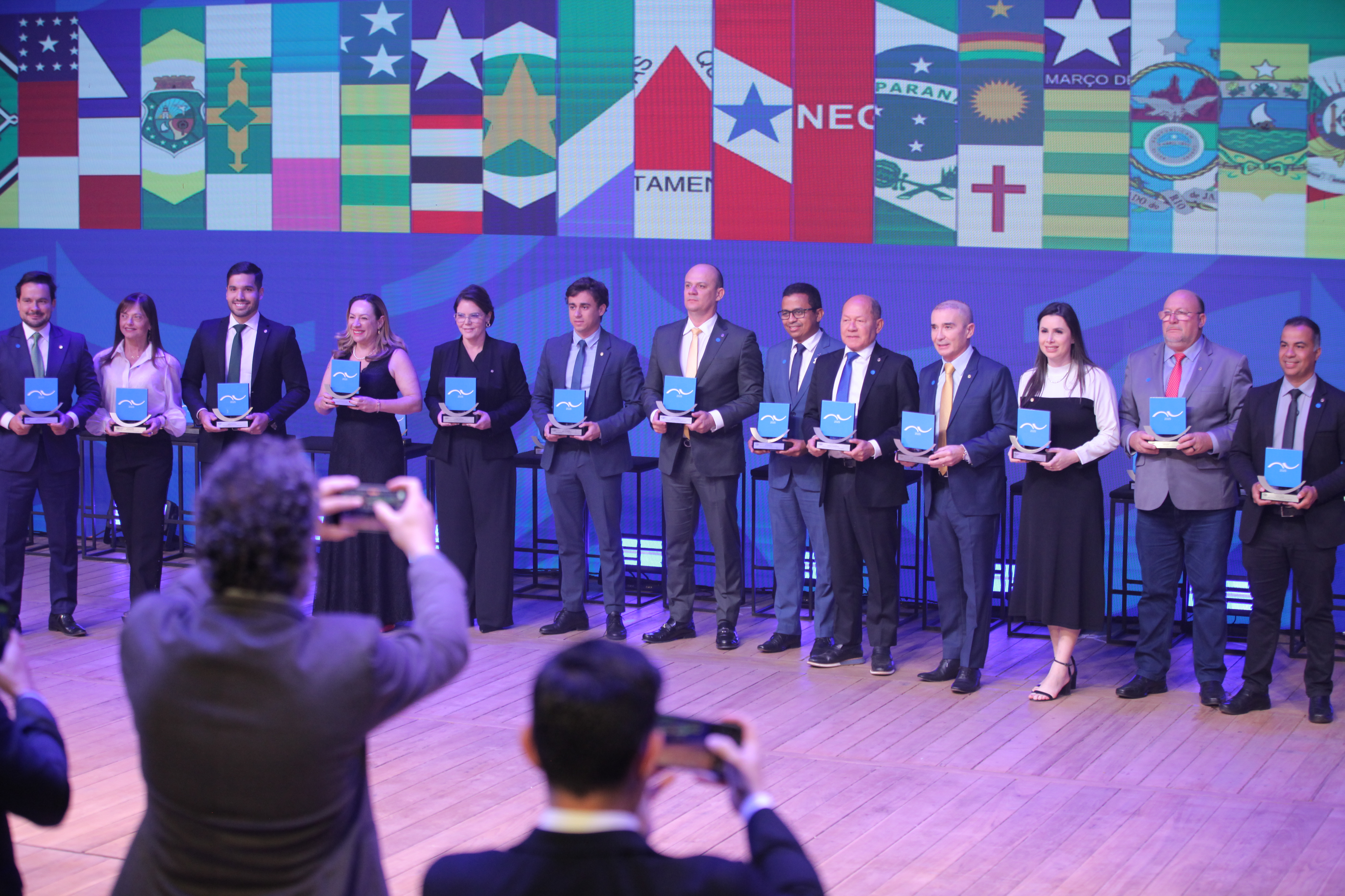 Deputados federais agraciados na votação popular por estado no Prêmio Congresso em Foco 2025.