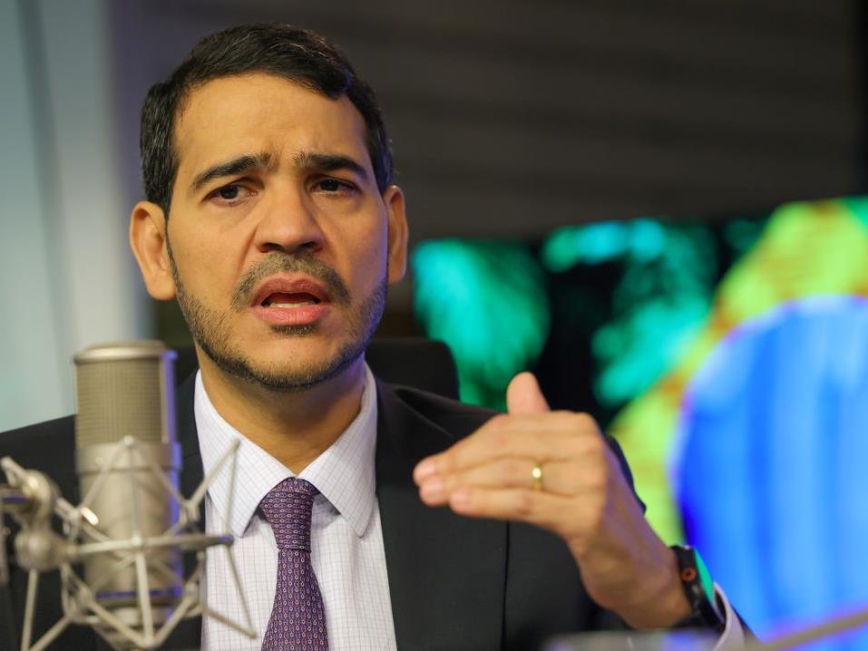 Messias terá 15 dias para formar base de apoio no Senado.