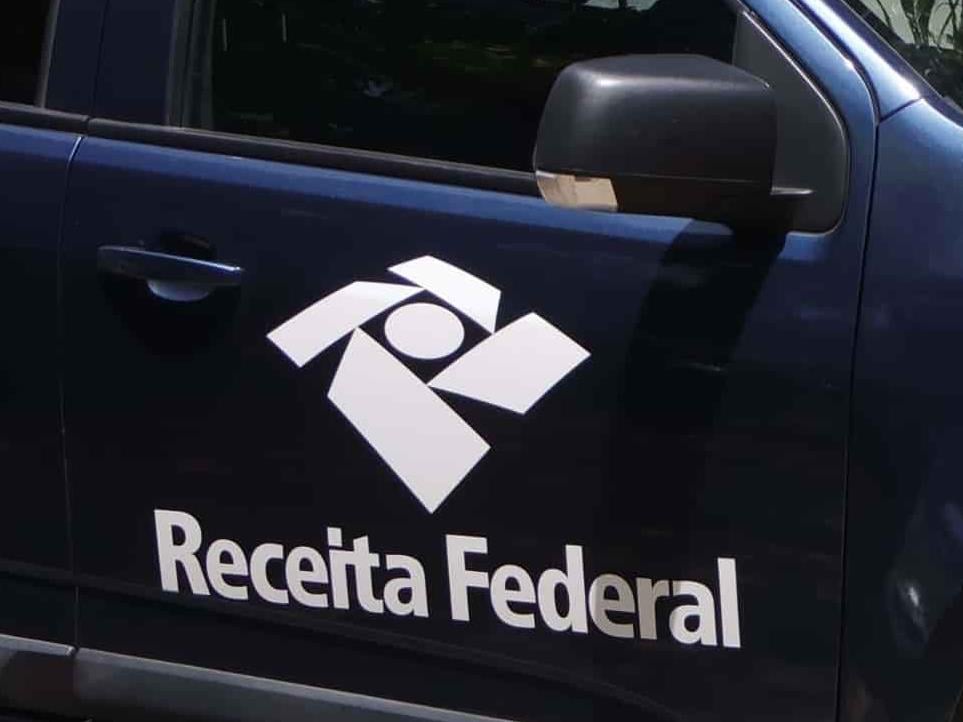 Receita apura lavagem de produto da sonegação em fundos de investimentos no Brasil e EUA.