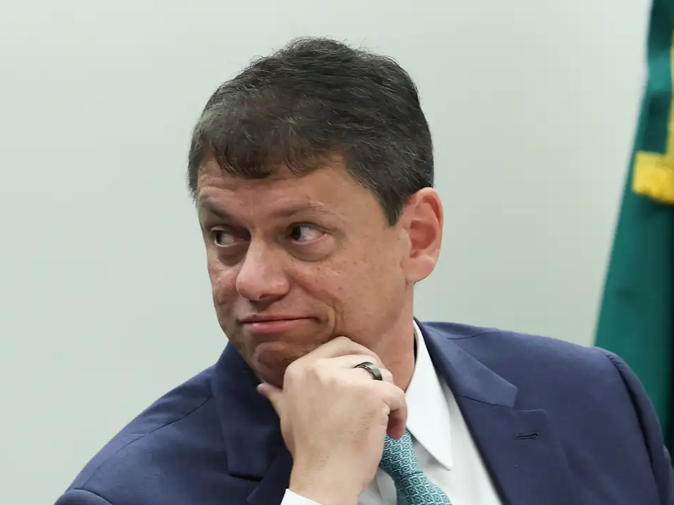 Gestão paulista aposta em marketing, privatizações e violência policial.