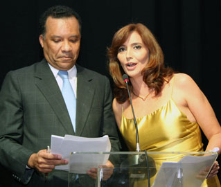 Cristina Serra e Heraldo Pereira comandam a cerimônia do Prêmio Congresso em Foco Cristina Serra e Heraldo Pereira comandam a cerimônia do Prêmio Congresso em Foco